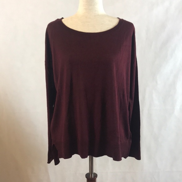 NWOT H&M Sweater with Scoop Neck and Hi-Lo hem with side slits - Picture 1 of 8
